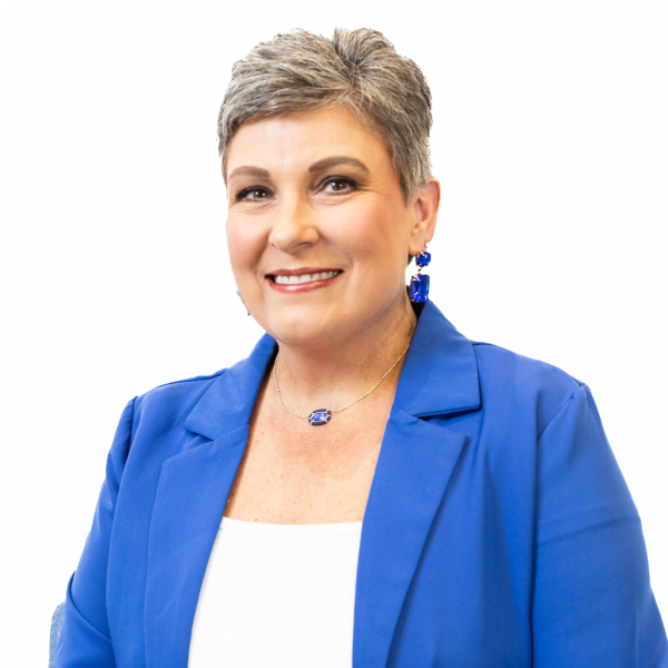 Lisa Price Headshot